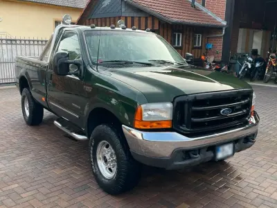 Gebraucht Ford V8 XLT 180 PS (132 kW) 1999 Grün SUV