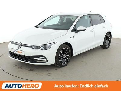 Gebraucht VW Golf VII Style 150 PS (110 kW) 2021 Weiß Kleinwagen