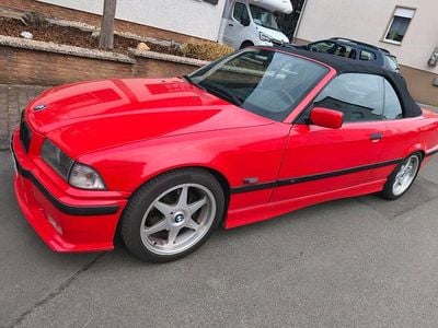 Gebraucht BMW 318 Cabriolet M Sport 118 PS (86 kW) 1997 Rot Cabrio