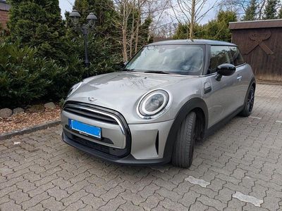 Gebraucht Mini Cooper Essential 136 PS (100 kW) 2023 Grau Kleinwagen