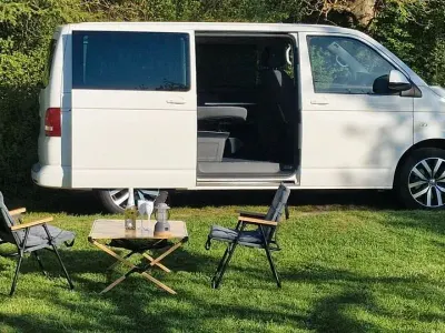 Używany VW T5 Comfortline 179 KM (131 kW) 2015 Biały Van