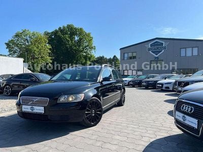 Second-hand Volvo V50 Kinetic 125 CP (91 kW) 2005 Negru Break
