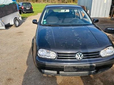 Usata VW Golf IV 75 CV (55 kW) 2002 Nero Berlina