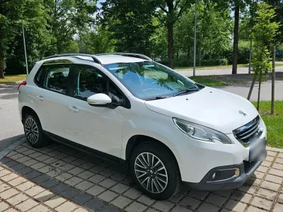 Gebraucht Peugeot 2008 88 PS (64 kW) 2015 Weiß SUV