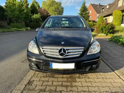 Gebraucht Mercedes B200 136 PS (100 kW) 2006 Schwarz Van / Kleinbus