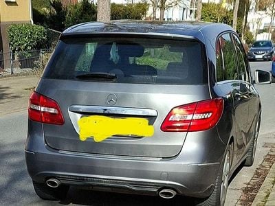 Gebraucht Mercedes B180 109 PS (80 kW) 2013 Grau Van / Kleinbus