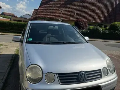Gebraucht VW Polo Comfortline 64 PS (47 kW) 2002 Silber Kleinwagen