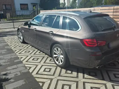 Gebraucht BMW 530 258 PS (189 kW) 2012 Braun Kombi