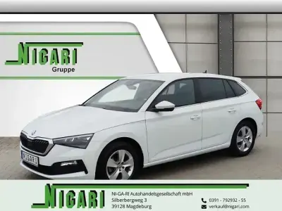 Gebraucht Skoda Scala Style 150 PS (110 kW) 2021 Weiss Kleinwagen