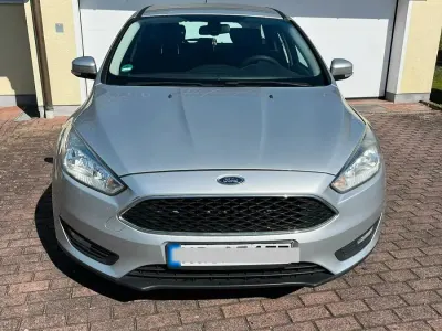 Gebraucht Ford Focus 119 PS (87 kW) 2015 Silber Kombi