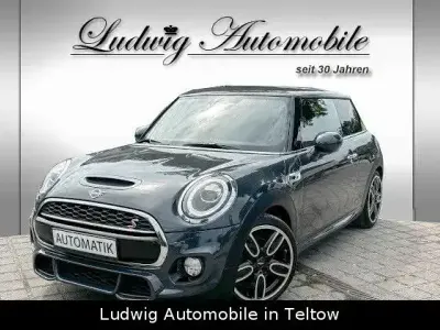 Gebraucht Mini John Cooper Works 192 PS (141 kW) 2019 Thundergrey Kleinwagen