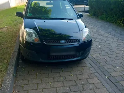 Gebraucht Ford Fiesta 44 PS (32 kW) 2005 Blau Kleinwagen