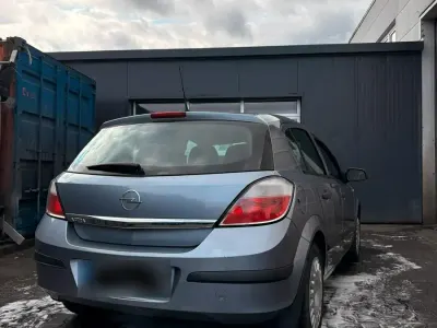 Gebraucht Opel Astra 95 PS (69 kW) 2004 Andere farben Limousine