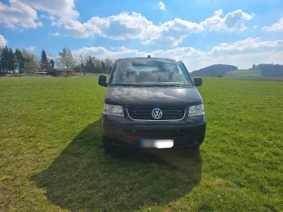 Gebraucht VW Multivan 131 PS (96 kW) 2004 Schwarz Van / Kleinbus