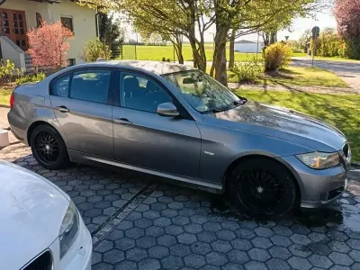 Gebraucht BMW 320 170 PS (125 kW) 2009 Silber Limousine