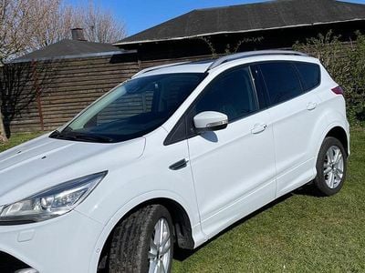 Gebraucht Ford Kuga 163 PS (119 kW) 2014 Weiß SUV