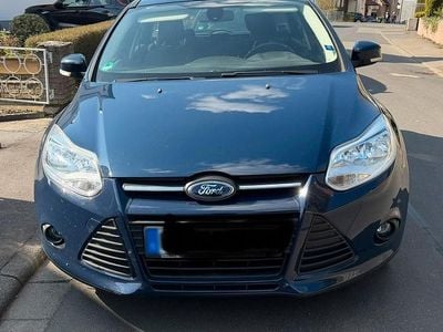 Usata Ford Focus 100 CV (73 kW) 2014 Blu Station wagon