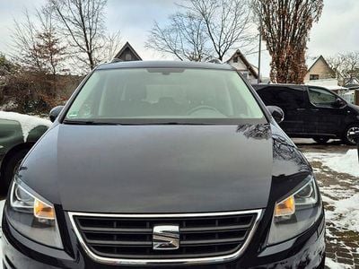 Schwarz Gebraucht 2016 Seat Alhambra Ecomotive Van / Kleinbus | 15.900 € (Fairer Preis)