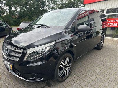 Schwarz Gebraucht 2018 Mercedes Vito Edition Van | 34.590 € (Teuer)