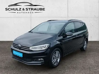 Neu VW Touran Comfortline 150 PS (110 kW) 2026 Schwarz Van / Kleinbus