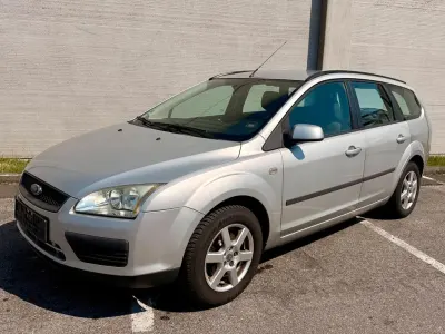 Gebraucht Ford Focus 125 PS (91 kW) 2007 Silber Kombi