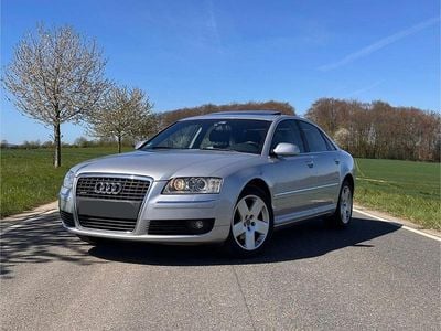 Second-hand Audi A8 Ambiente 232 CP (170 kW) 2006 Argintiu Berlinǎ