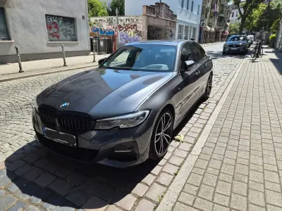 Gebraucht BMW 330 M Sport 265 PS (194 kW) 2019 Grau Limousine