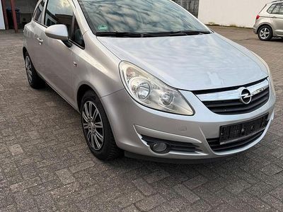 Gebraucht Opel Corsa 90 PS (66 kW) 2009 Silber Kleinwagen