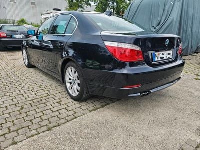 BMW 523