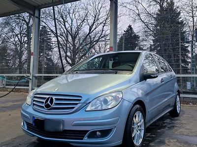 Second-hand Mercedes B150 95 CP (69 kW) 2006 Albastru Monovolum