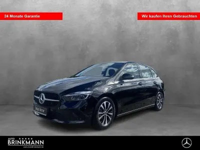 Gebraucht Mercedes B200 163 PS (119 kW) 2025 Lack kosmosschwarz Kleinwagen