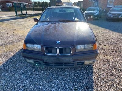Gebraucht BMW 316 Compact 102 PS (75 kW) 1995 Rot Kleinwagen