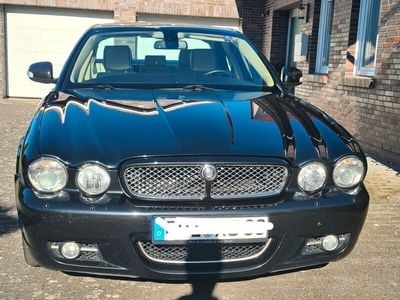 Jaguar XJ8