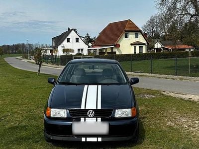 Gebraucht VW Polo 50 PS (36 kW) 1997 Blau Kleinwagen