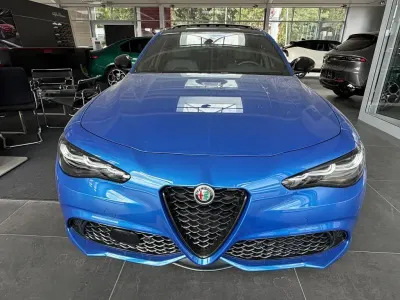 Neu Alfa Romeo Giulia Premium 280 PS (205 kW) 2026 Blau Limousine