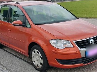 Gebraucht VW Touran 105 PS (77 kW) 2010 Orange Van / Kleinbus