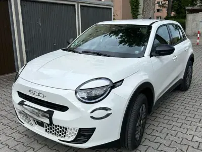 Gebraucht Fiat 600 101 PS (74 kW) 2025 Weiß SUV