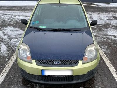 gebraucht Ford Fiesta 1.3