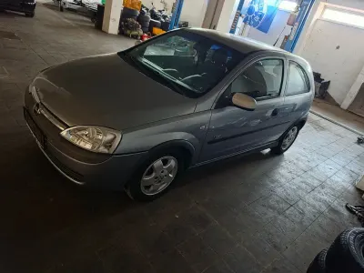 Brugt Opel Corsa Njoy 58 HK (42 kW) 2003 Sølv Hatchback