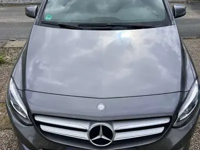 Gebraucht Mercedes B200 Urban 136 PS (100 kW) 2017 Grau Kleinwagen