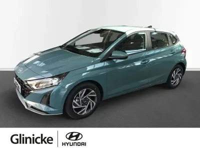 Gebraucht Hyundai i20 Trend 90 PS (66 kW) 2026 Grün Kleinwagen