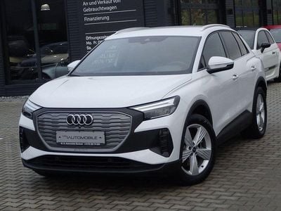 Weiß Gebraucht 2021 Audi Q4 e-tron S-Line SUV | 29.950 € (Teuer)