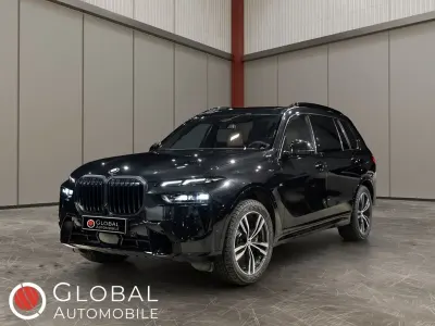 Gebraucht BMW X7 M Sport 381 PS (280 kW) 2025 Schwarz SUV