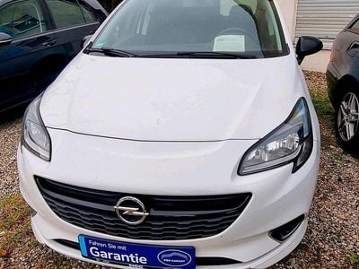 Weiß Gebraucht 2016 Opel Corsa Color Edition Limousine | 7.550 € (Fairer Preis)
