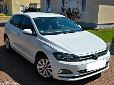 Używany VW Polo Comfortline 95 KM (69 kW) 2019 Biały Hatchback