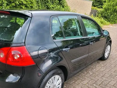 Gebraucht VW Golf IV 101 PS (74 kW) 2005 Schwarz Kleinwagen