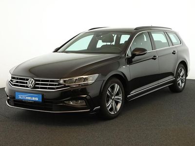 Gebraucht VW Passat R-line 150 PS (110 kW) 2023 Deep black perleffekt Kombi