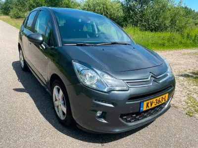 Gebraucht Citroën C3 Exclusive 99 PS (72 kW) 2017 Grau Limousine