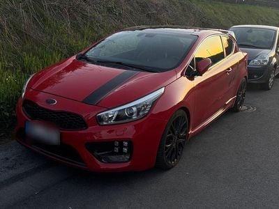 Usata Kia Ceed GT-Track 204 CV (150 kW) 2014 Rosso Utilitaria