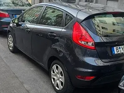 Gebraucht Ford Fiesta Trend 82 PS (60 kW) 2009 Grau Limousine